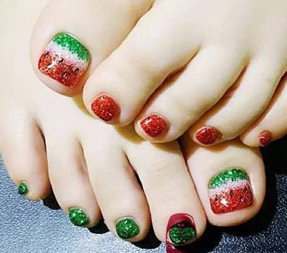 2017新款脚趾甲美甲图片