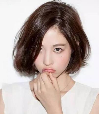 中长发染什么颜色好看