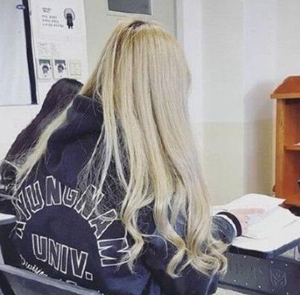 中长发染什么颜色好看