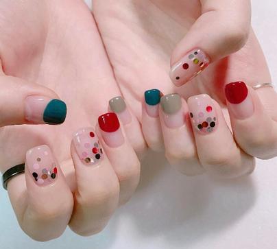 2017春夏浅色美甲