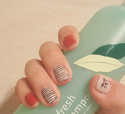 2017春夏浅色美甲
