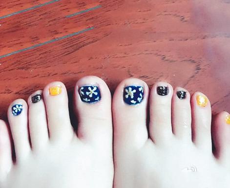 脚美甲图片2017新款式