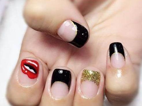 美甲图片2017款式高雅 美甲图片2017款式时尚图片欣赏