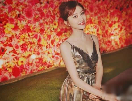 夏季染什么颜色头发好看