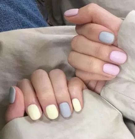 2017流行的美甲款式