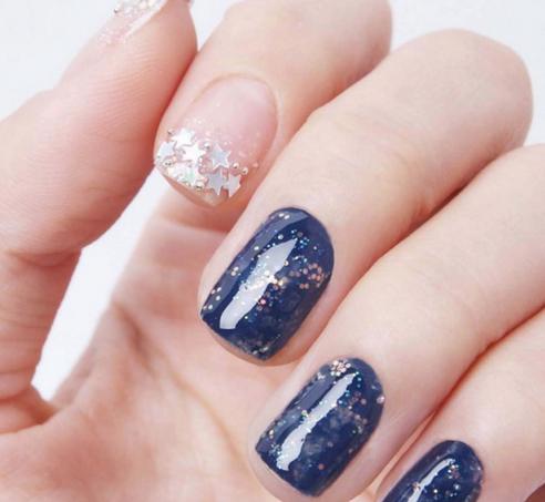 2017流行的美甲款式