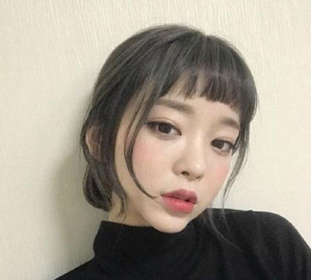 夏天留短发热怎么办？7款扎发让你轻爽更显气质