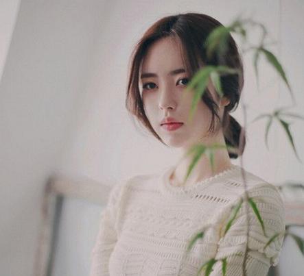 夏天短发怎么扎好看