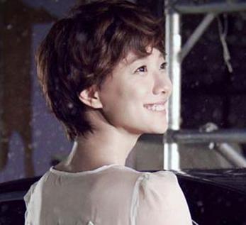 跨界歌王王珞丹发型