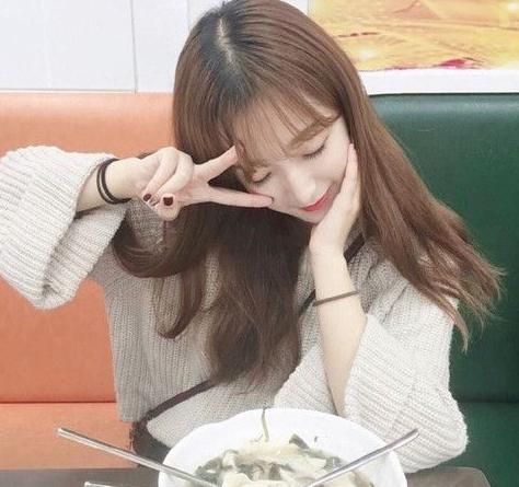 空气刘海配什么发型好看 空气刘海配什么发型好看