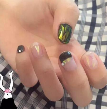 玻璃甲怎么做图解 玻璃甲怎么做图解