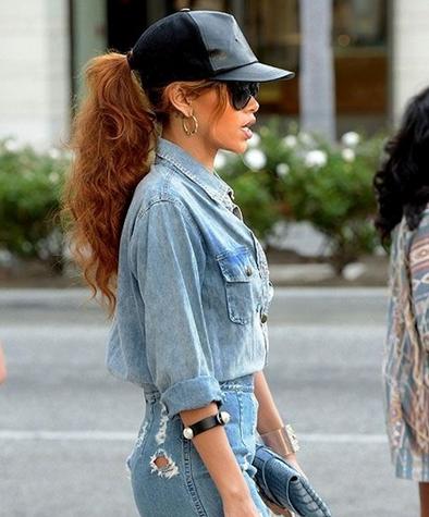 戴棒球帽适合什么发型