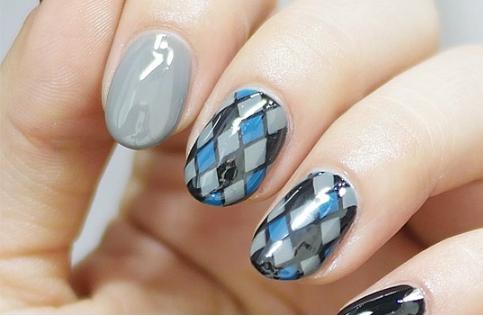 成熟格子美甲教程