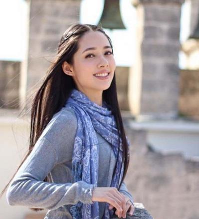 想让男神喜欢你 试试周冬雨同款刘海编发