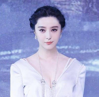 想让男神喜欢你 试试周冬雨同款刘海编发