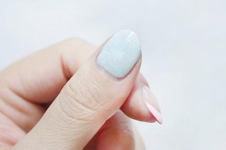 粉嫩干花美甲教程 粉嫩干花美甲教程