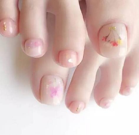 日系干花美甲图片