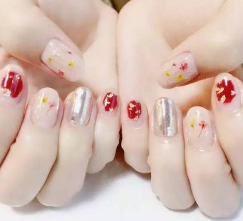 日系干花美甲图片