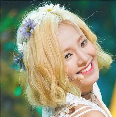 2017年染什么颜色显白 2017年染什么颜色显白