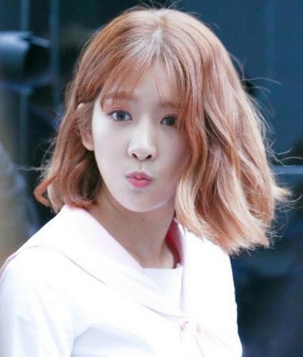 女生lob短发发型