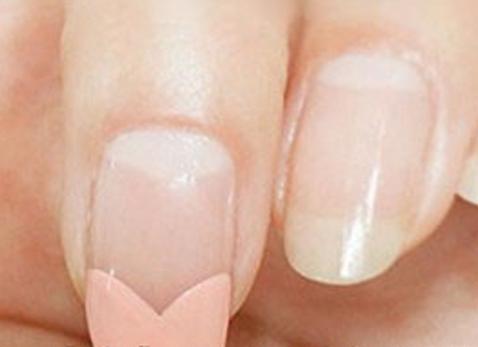 素雅蝴蝶结美甲教程