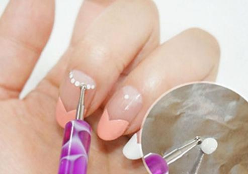 素雅蝴蝶结美甲教程