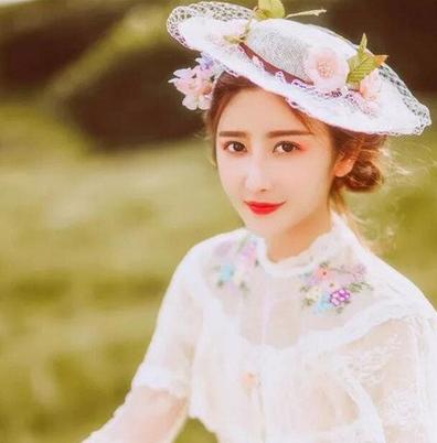 夏季盘发发型扎法