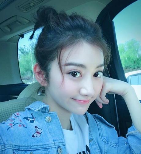 披肩短发怎么扎丸子头 披肩短发怎么扎丸子头