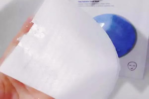 面膜精华液要不要洗掉 面膜精华液需要洗掉吗 面膜精华液要不要洗掉 面膜精华液需要洗掉吗