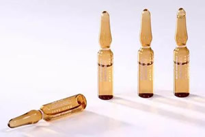 护肤安瓶精华液能天天用吗