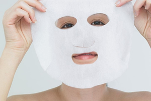 泥膜真的能清洁毛孔吗(泥膜收缩毛孔吗)