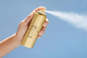 防晒霜和防晒喷雾哪个效果好(6个对比)