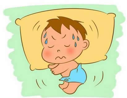 月子里宝宝睡觉总是使劲扭动哼唧