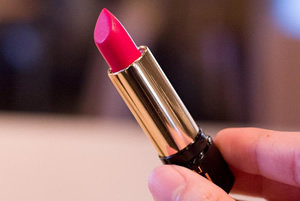 lancome兰蔻口红什么档次，lancome兰蔻口红属于什么档次啊