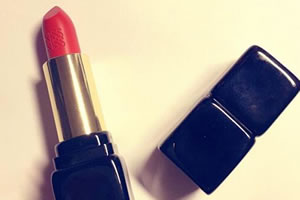 娇兰口红专柜价格多少，娇兰口红专柜多少钱一支